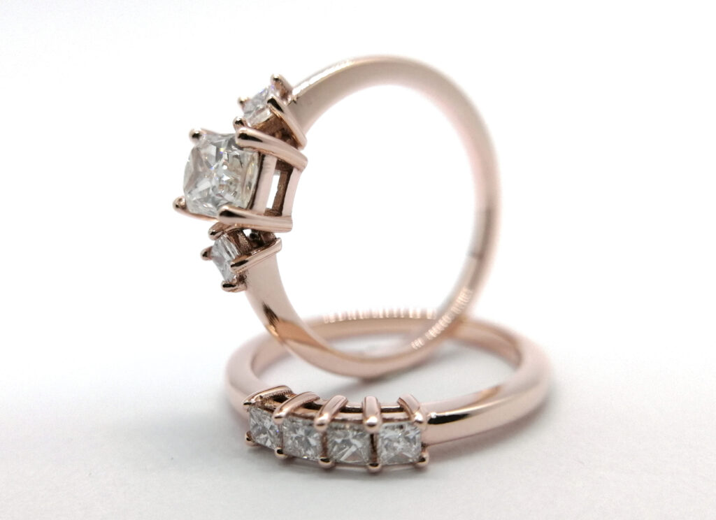 Gallery image Red Gold And Diamond Rings