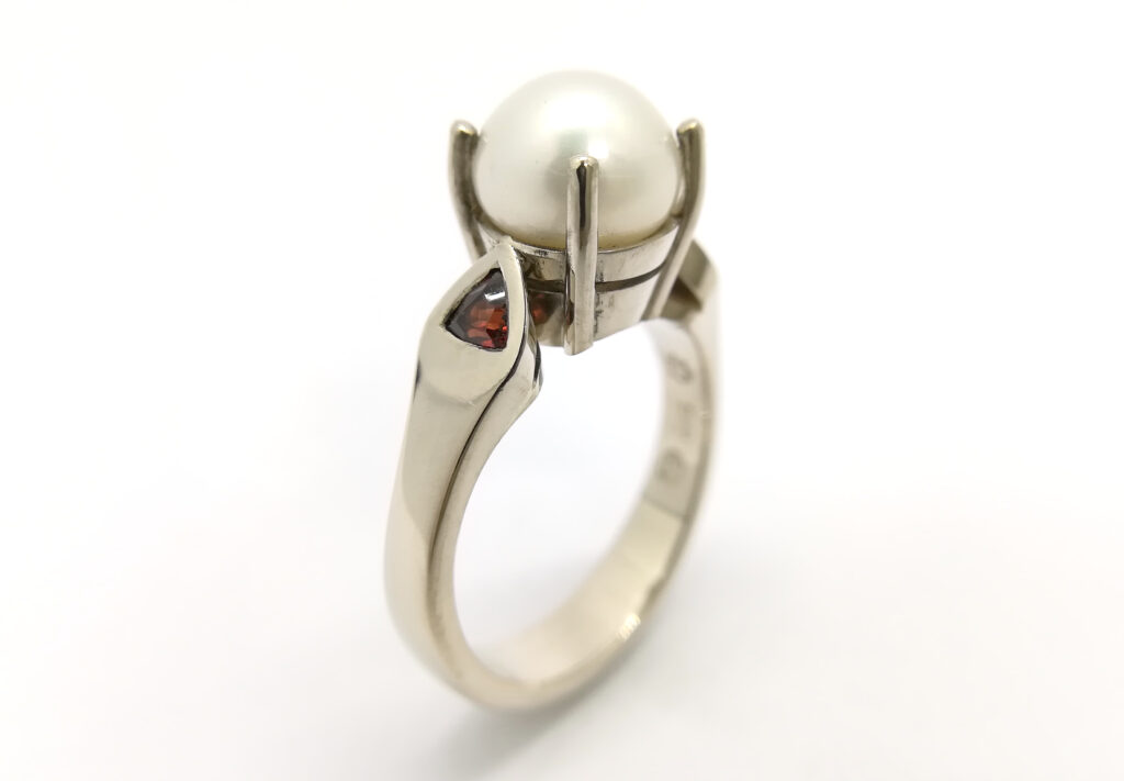 Gallery image White Gold Ring